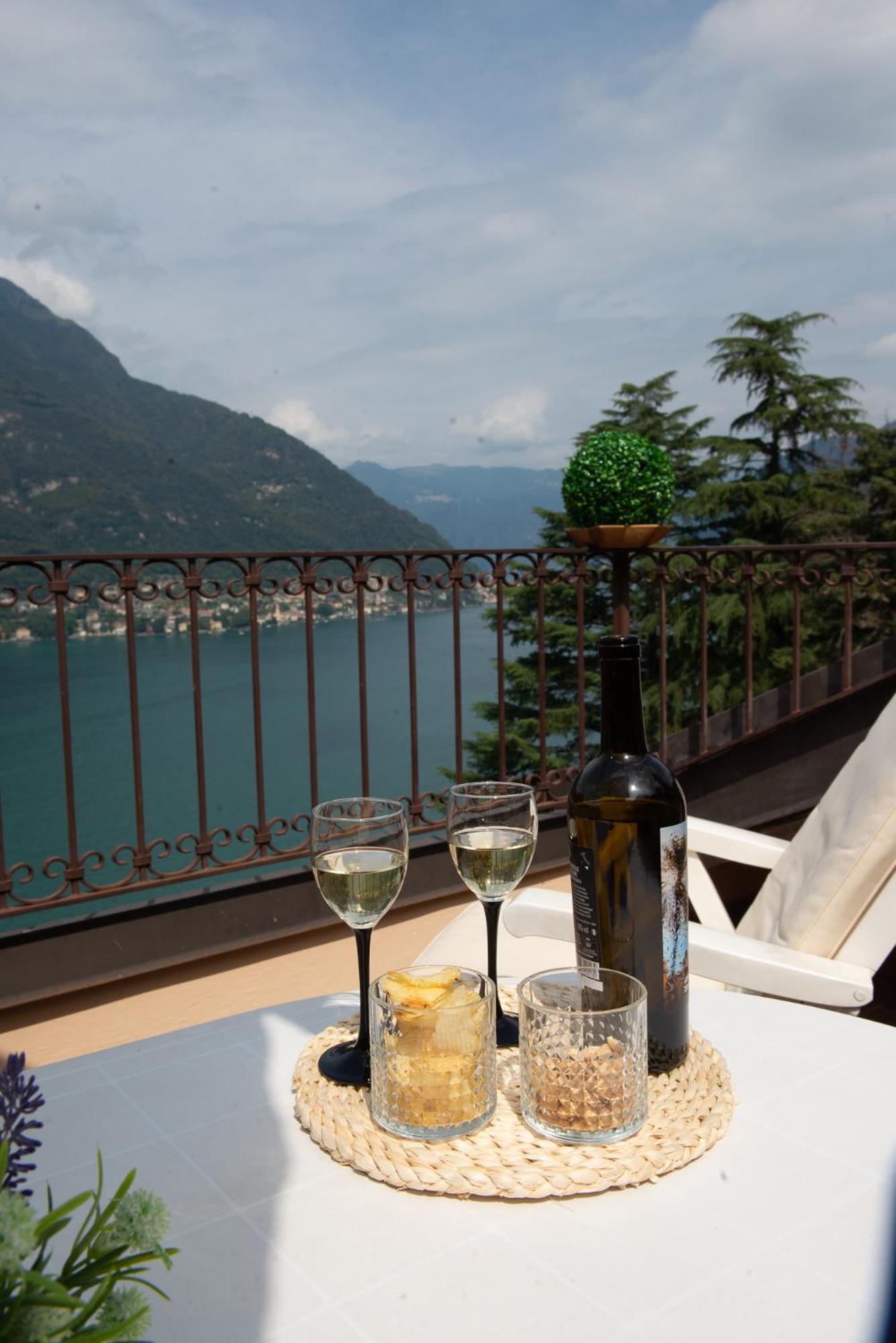 Appartamento "Bella Vista" Sul Lago Di Como Faggeto Lario 外观 照片
